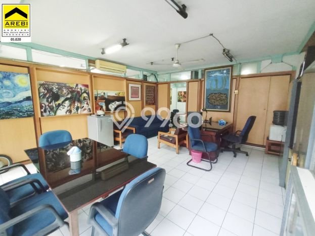 Untuk Dijual! Ruko di Bandung Kota Bandung LT 200m2 / LB 600m2 Kawasan Strategis Untuk Dijual! Ruko di Bandung Kota Bandung LT 200m2 / LB 600m2 Kawasan Strategis