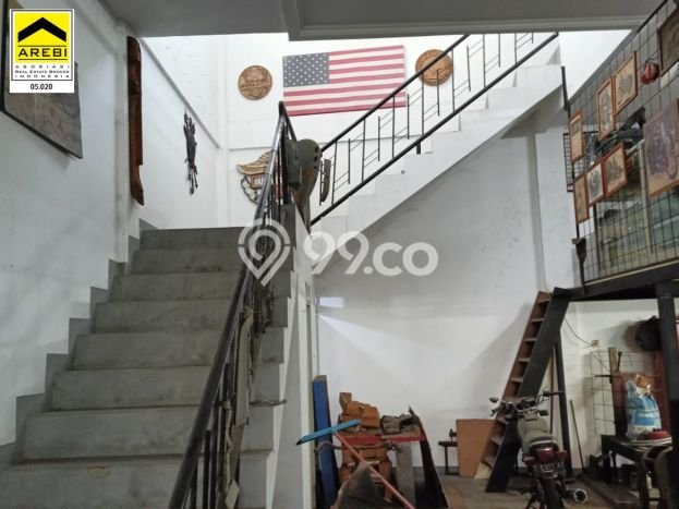 Ruko Paling Dicari LB 300m2 Dijual di Antapani Ruko Paling Dicari LB 300m2 Dijual di Antapani