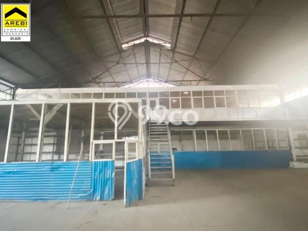 Gudang untuk Disewa di Pusat Bandung Luas Bangunan 4030m2 Gudang untuk Disewa di Pusat Bandung Luas Bangunan 4030m2
