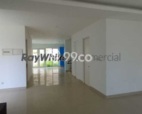 Rumah Elit Modern Tanpa Renovasi di Sentul City Bogor Rumah Elit Modern Tanpa Renovasi di Sentul City Bogor