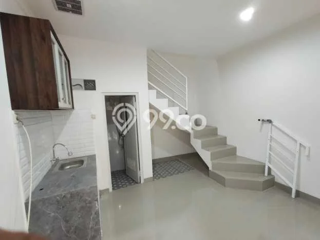 Rumah Sederhana Dijual Lokasi Matraman 2 Kamar dengan LT 25m2 Rumah Sederhana Dijual Lokasi Matraman 2 Kamar dengan LT 25m2