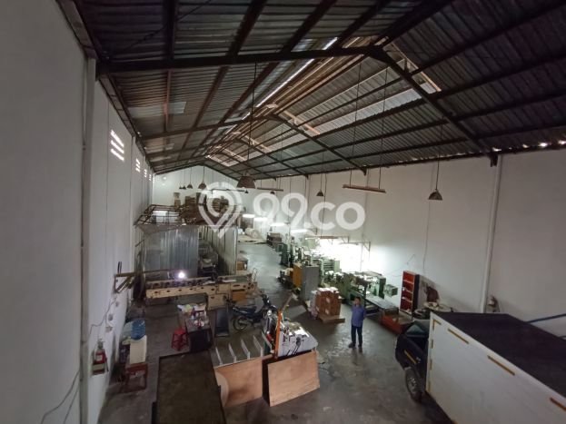Area Ramai! Gudang Dijual di Kosambi untuk Bisnis Luas Bangunan 500m2 Area Ramai! Gudang Dijual di Kosambi untuk Bisnis Luas Bangunan 500m2