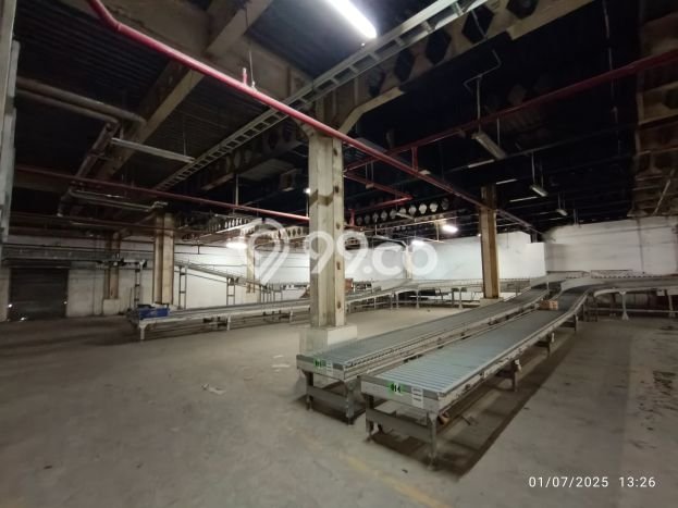 Disewakan Gudang di Kawasan Ramai Cikarang Luas 19000m2 Disewakan Gudang di Kawasan Ramai Cikarang Luas 19000m2