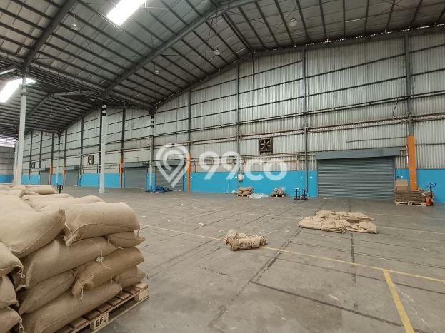 Gudang Area Bisnis di , Luas 8000m2m², Kawasan Niaga Gudang Area Bisnis di , Luas 8000m2m², Kawasan Niaga