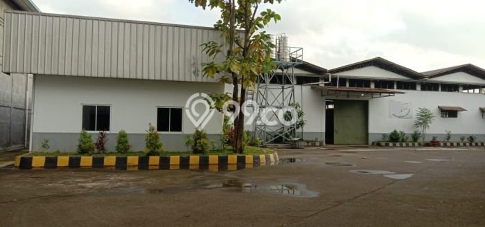 Gudang Dijual di Tangerang LT 7120m2 & LB 3400m2 Lokasi Terbaik! Gudang Dijual di Tangerang LT 7120m2 & LB 3400m2 Lokasi Terbaik!