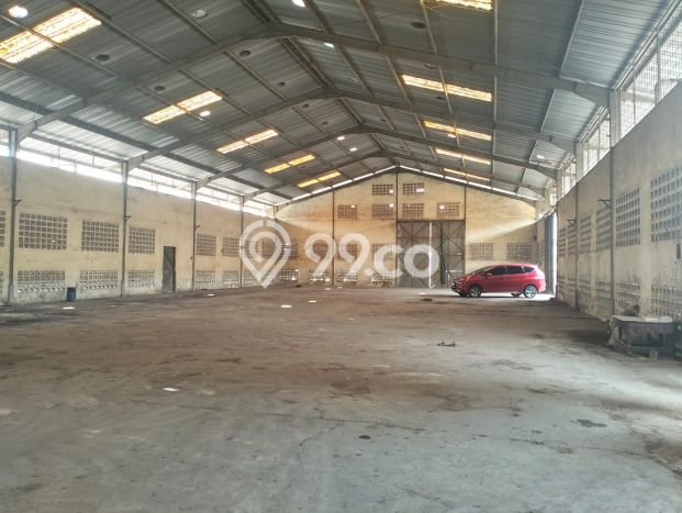 Unit Gudang Dijual di Jakarta Barat LT 2245m2 & LB 1000m2 Unit Gudang Dijual di Jakarta Barat LT 2245m2 & LB 1000m2