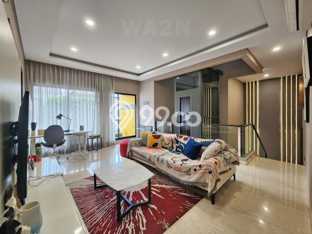 Hunian Elit LB 286m2 Siap Huni Desain Elegan di Gading Serpong, Tangerang Hunian Elit LB 286m2 Siap Huni Desain Elegan di Gading Serpong, Tangerang