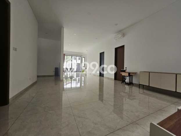 Jual Rumah Mewah Elegan Dengan View Cantik di Modernland, Tangerang Jual Rumah Mewah Elegan Dengan View Cantik di Modernland, Tangerang