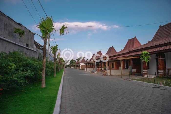 Rumah Area Nyaman kawasan Prambanan, Klaten, LT 97m2m² LB 36m2m² Rumah Area Nyaman kawasan Prambanan, Klaten, LT 97m2m² LB 36m2m²
