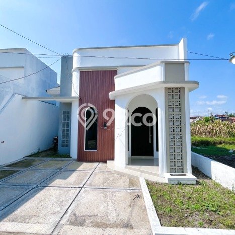 Rumah Minimalis Favorit Siap Huni Area Depok LT 70m2 Rumah Minimalis Favorit Siap Huni Area Depok LT 70m2