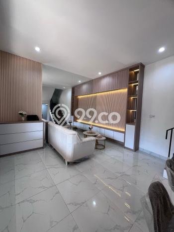 Rumah Modern 4 KT di Lebak Bulus Jakarta Selatan Semi Furnished Rumah Modern 4 KT di Lebak Bulus Jakarta Selatan Semi Furnished