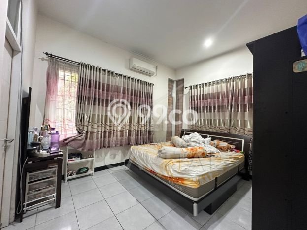 Dijual Hunian Rumah Terawat 3 KT di Taman Kopo Indah, Bandung Dijual Hunian Rumah Terawat 3 KT di Taman Kopo Indah, Bandung