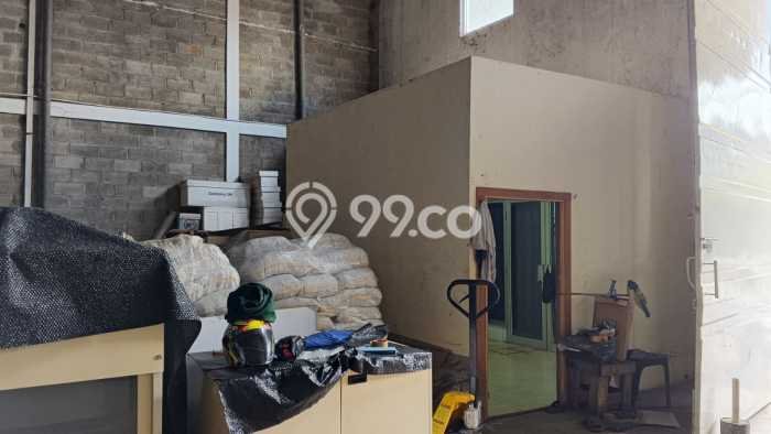 Area Strategis! Disewakan Gudang Lokasi BSD, Tangerang Selatan Cocok untuk Bisnis Area Strategis! Disewakan Gudang Lokasi BSD, Tangerang Selatan Cocok untuk Bisnis