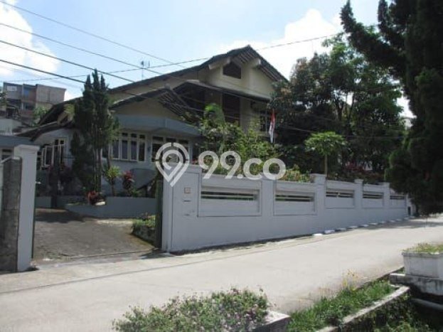 Rumah PREMIUM! area Pasteur, Bandung, Luas 908m² Bangunan 600m², BISA KPR Rumah PREMIUM! area Pasteur, Bandung, Luas 908m² Bangunan 600m², BISA KPR