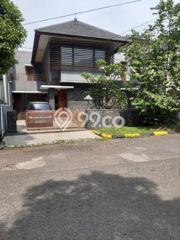 Dijual Cepat Rumah LT 216m2m² / LB 180m2m² di Lokasi Premium Batununggal, Bandung Dijual Cepat Rumah LT 216m2m² / LB 180m2m² di Lokasi Premium Batununggal, Bandung