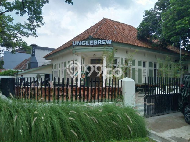 PROMO TERBATAS! Rumah Premium area , Bandung, LT 617m2m² LB 400m2m² PROMO TERBATAS! Rumah Premium area , Bandung, LT 617m2m² LB 400m2m²