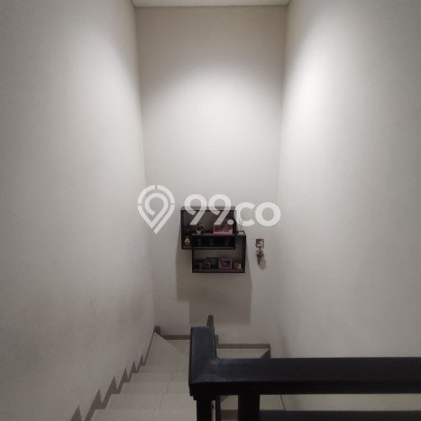 Rumah Berkualitas Batununggal, Bandung, Luas 180m2m² Bangunan 240m2m² Rumah Berkualitas Batununggal, Bandung, Luas 180m2m² Bangunan 240m2m²