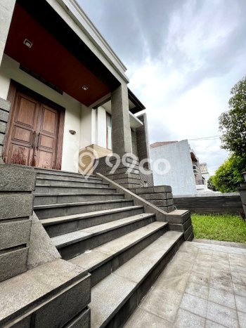 Dijual Segera Rumah Siap Huni di Kawasan Batununggal, Bandung Dijual Segera Rumah Siap Huni di Kawasan Batununggal, Bandung