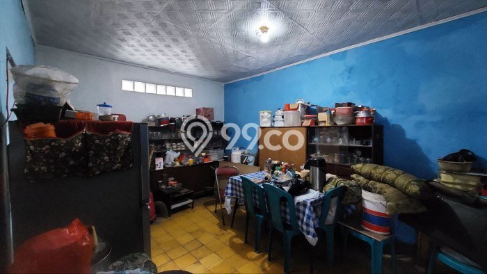 Rumah 7 KT 3 KM LT 285m2m², LB 217m2m² di , Bandung Rumah 7 KT 3 KM LT 285m2m², LB 217m2m² di , Bandung