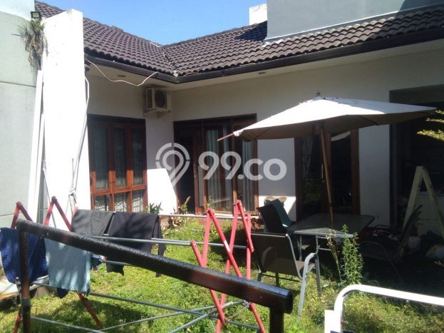 Rumah Eksklusif di Batununggal, Bandung, LT 370m2m² LB 250m2m² Rumah Eksklusif di Batununggal, Bandung, LT 370m2m² LB 250m2m²