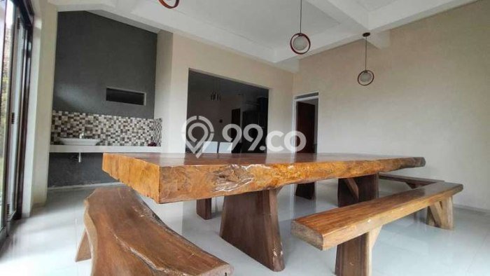 Rumah dengan Lokasi Strategis 5 KT di Dago Pakar, Bandung Rumah dengan Lokasi Strategis 5 KT di Dago Pakar, Bandung