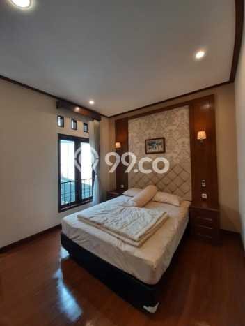 DIJUAL CEPAT! Rumah Modern di , Bandung, Luas 327m2m² Bangunan 460m2m² BISA KPR! DIJUAL CEPAT! Rumah Modern di , Bandung, Luas 327m2m² Bangunan 460m2m² BISA KPR!