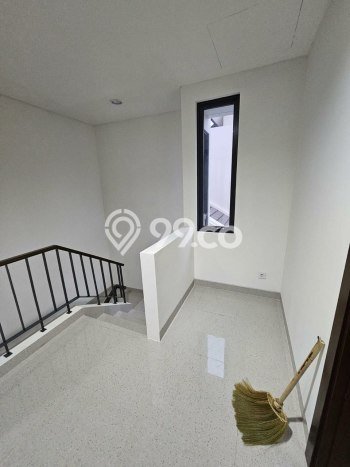 Rumah Strategis , Bandung, LT 158m2m² LB 111m2m² Rumah Strategis , Bandung, LT 158m2m² LB 111m2m²