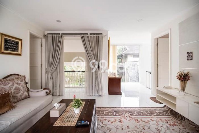 SPECIAL PROPERTY! Rumah area , LT 332m2m² LB 420m2m² SPECIAL PROPERTY! Rumah area , LT 332m2m² LB 420m2m²