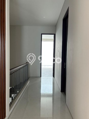Rumah Strategis dengan Luas Tanah 227m2m² dan Luas Bangunan 320m2m² di Area , Bandung Rumah Strategis dengan Luas Tanah 227m2m² dan Luas Bangunan 320m2m² di Area , Bandung