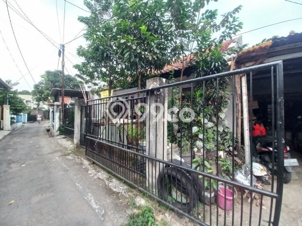 Rumah Bagus kawasan Burangrang, Bandung, LT 214m² LB 150m² DIJUAL CEPAT! Rumah Bagus kawasan Burangrang, Bandung, LT 214m² LB 150m² DIJUAL CEPAT!