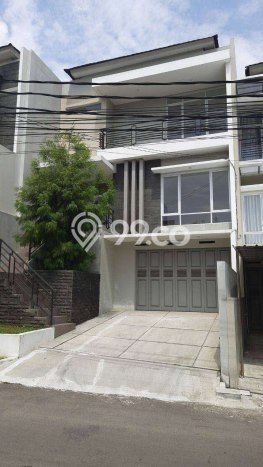 Jual Rumah Luas Elegan Dengan View Eksklusif di Setiabudi, Bandung Jual Rumah Luas Elegan Dengan View Eksklusif di Setiabudi, Bandung