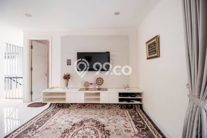 SPECIAL PROPERTY! Rumah area , LT 332m2m² LB 420m2m² SPECIAL PROPERTY! Rumah area , LT 332m2m² LB 420m2m²