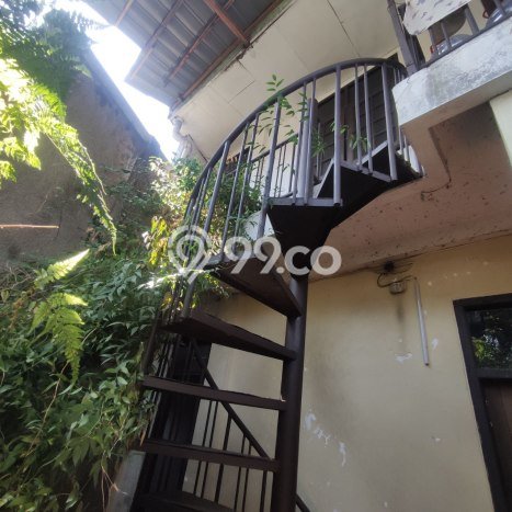 Rumah Asri dengan Luas Bangunan 400m2m² di Kawasan , Bandung Rumah Asri dengan Luas Bangunan 400m2m² di Kawasan , Bandung