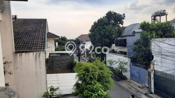 DIJUAL CEPAT! Rumah Premium area , Bandung, LT 400m2m² Bangunan 350m2m² BISA KPR! DIJUAL CEPAT! Rumah Premium area , Bandung, LT 400m2m² Bangunan 350m2m² BISA KPR!