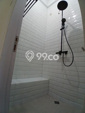 Dijual Rumah Luas Elegan Dengan View Cantik di Semanan, Jakarta Barat Dijual Rumah Luas Elegan Dengan View Cantik di Semanan, Jakarta Barat