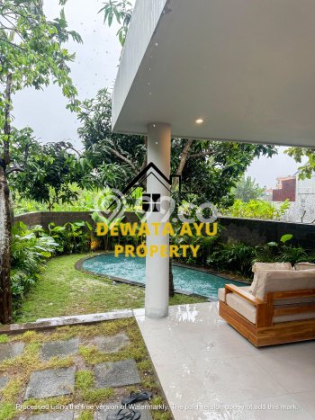 INVESTASI POTENSIAL! Vila di Canggu, Luas 160m², Lingkungan Prima INVESTASI POTENSIAL! Vila di Canggu, Luas 160m², Lingkungan Prima