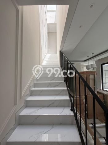 For Sale! Luxury House LT 162m2 Desain Modern di Citraland For Sale! Luxury House LT 162m2 Desain Modern di Citraland