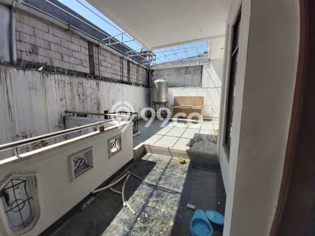 Rumah Bisa KPR LT 260m2m² di Kawasan Residential , Surabaya Rumah Bisa KPR LT 260m2m² di Kawasan Residential , Surabaya