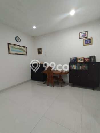 Ready to Use! Luxury House LT 180m2 Desain Elegan di Darmo permai Ready to Use! Luxury House LT 180m2 Desain Elegan di Darmo permai