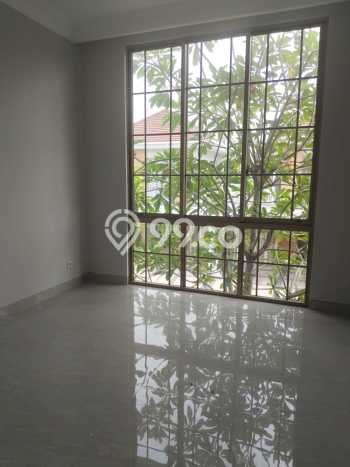 For Sale Rumah Mewah Exclusive di Tandes, Surabaya For Sale Rumah Mewah Exclusive di Tandes, Surabaya