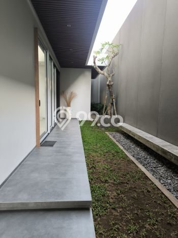Ready to Use! Premium House LT 300m2 Desain Elegan di Citraland Ready to Use! Premium House LT 300m2 Desain Elegan di Citraland
