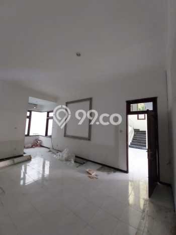 Rumah Bisa KPR LT 260m2m² di Kawasan Residential , Surabaya Rumah Bisa KPR LT 260m2m² di Kawasan Residential , Surabaya