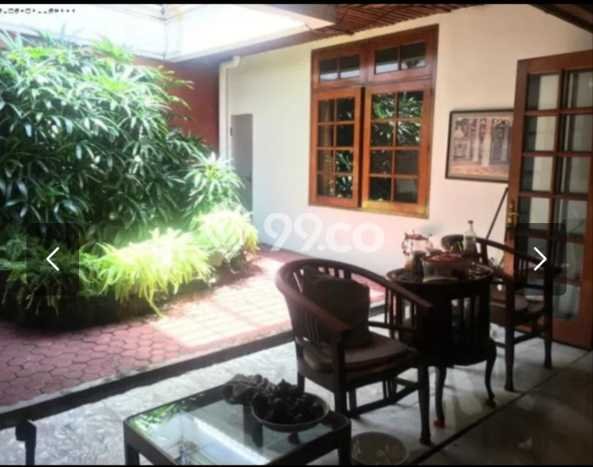 Rumah Mewah Dijual LT 604m2 di Genteng, Surabaya Rumah Mewah Dijual LT 604m2 di Genteng, Surabaya
