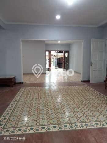 Dijual Rumah Premium dengan Fasilitas Sekitar Lengkap di Rungkut, Surabaya Dijual Rumah Premium dengan Fasilitas Sekitar Lengkap di Rungkut, Surabaya