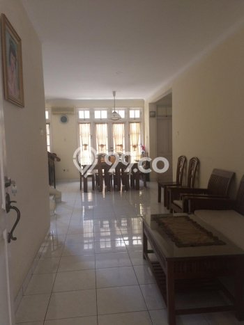 Rumah Asri Kota Wisata, Lingkungan Tenang - LT 200m² Rumah Asri Kota Wisata, Lingkungan Tenang - LT 200m²