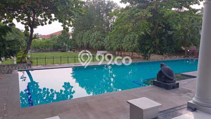 For Sale! Luxury House LT 264m2 Desain Modern di Kota Wisata For Sale! Luxury House LT 264m2 Desain Modern di Kota Wisata