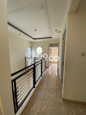 Rumah Luas Asri 4 KT Siap Pakai di Kota Wisata Bogor Rumah Luas Asri 4 KT Siap Pakai di Kota Wisata Bogor