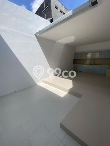 Rumah Luas Asri 3 KT Siap Pakai di Kota Wisata Bogor Rumah Luas Asri 3 KT Siap Pakai di Kota Wisata Bogor