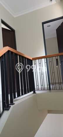 Dijual Hunian Rumah Terawat 3 KT di Kota Wisata, Bogor Dijual Hunian Rumah Terawat 3 KT di Kota Wisata, Bogor