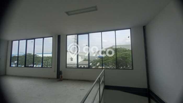 Gudang paling strategis disewakan di Lippo Cikarang Cikarang Gudang paling strategis disewakan di Lippo Cikarang Cikarang